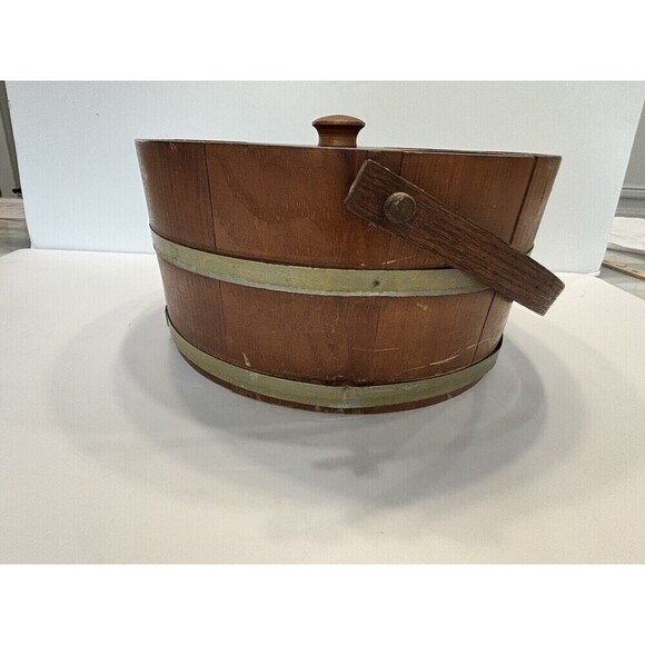 Vintage Shaker Wood Sewing Box with Swing Handle Storage Brass Banded Lid - Picture 9 of 16